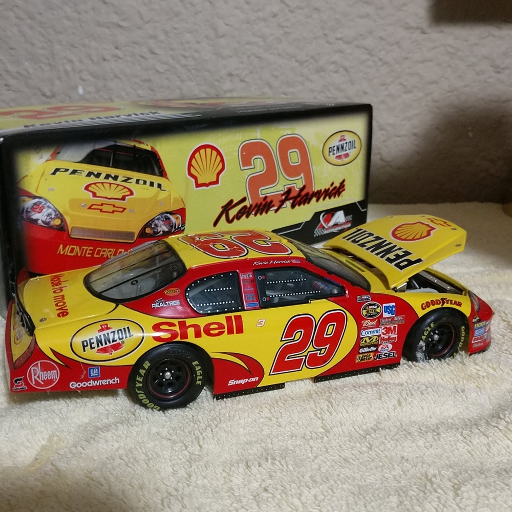 SOLD!!!KEVIN HARVICK #29 Shell Pennzoil 2007 Monte Carlo SS 1:24 NASCAR Diecast - Picture 7 of 12